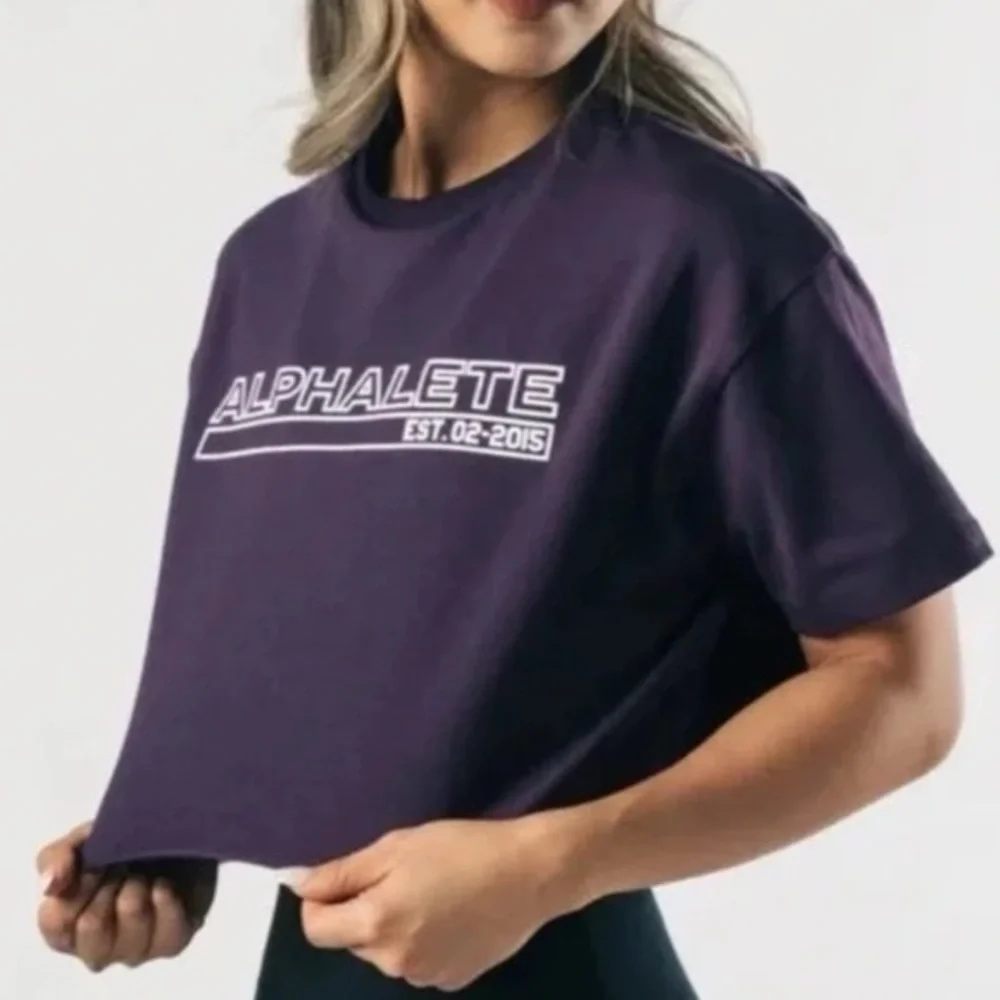 Alphalete Woman’s Purple T-Shirt
